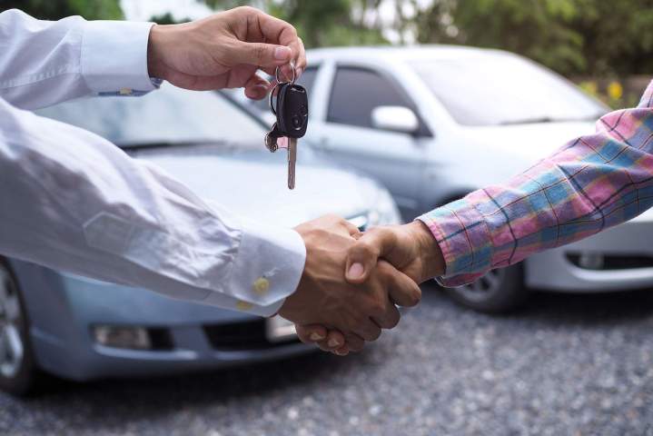 Vendez votre voiture en toute simplicité.